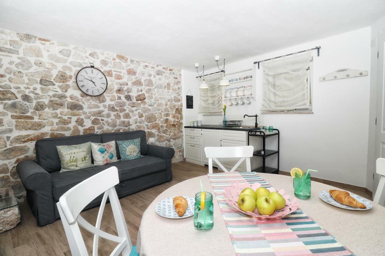 Cozy Apartment Mari 罗维尼 外观 照片
